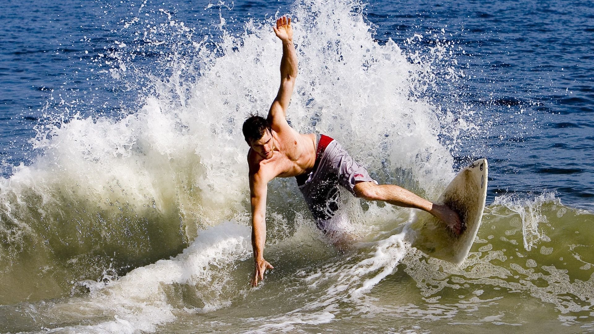 布克谈训练细节决定比赛成败,布克训练照